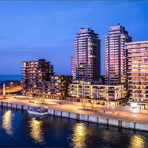 Park Tower Sea View With Pool And Gym Apartment