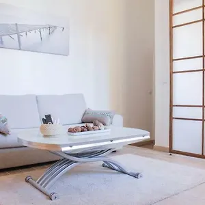 https://appartement-vue-sur-le-vieux-port.fr-provencehotel.com